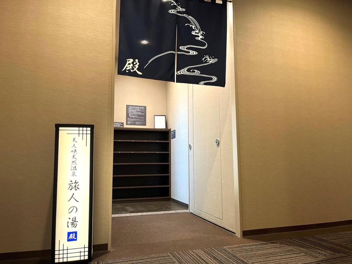 Hotel Route Inn Grand Asahikawa Ekimae Exterior foto
